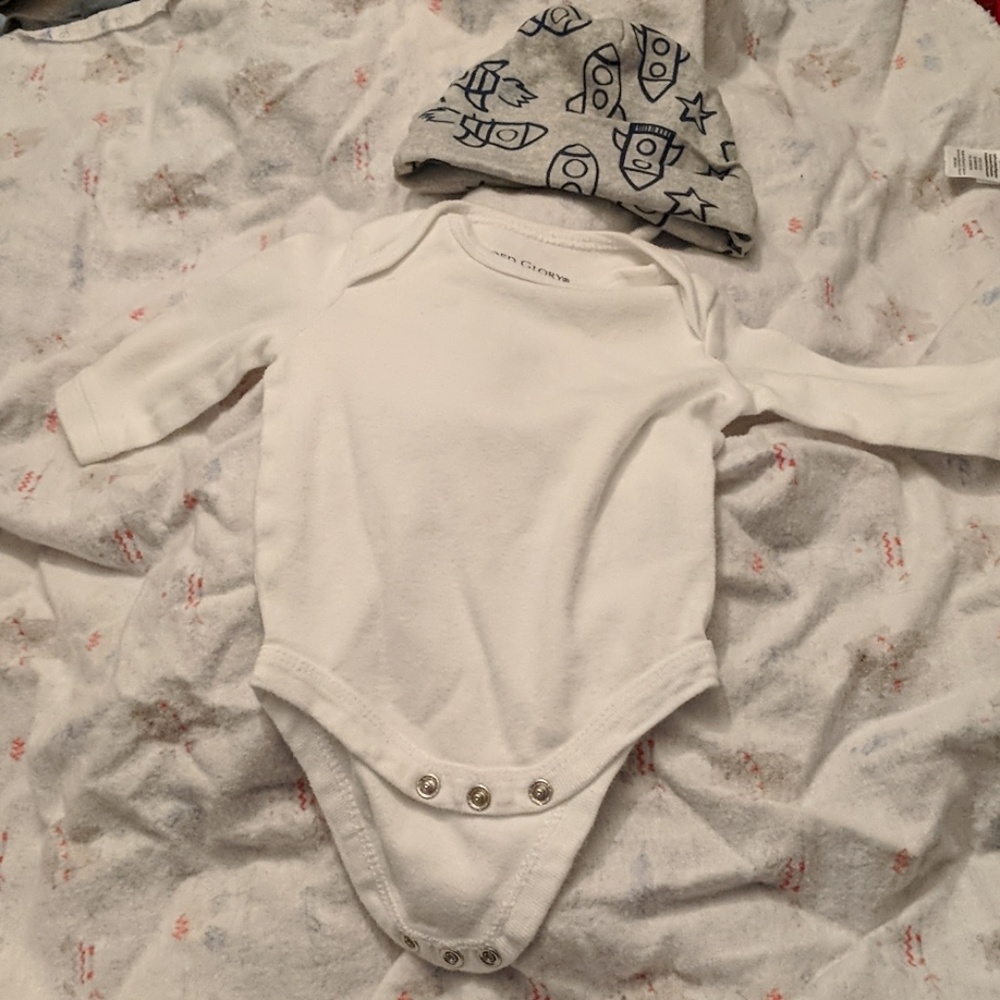 Hat and onsie